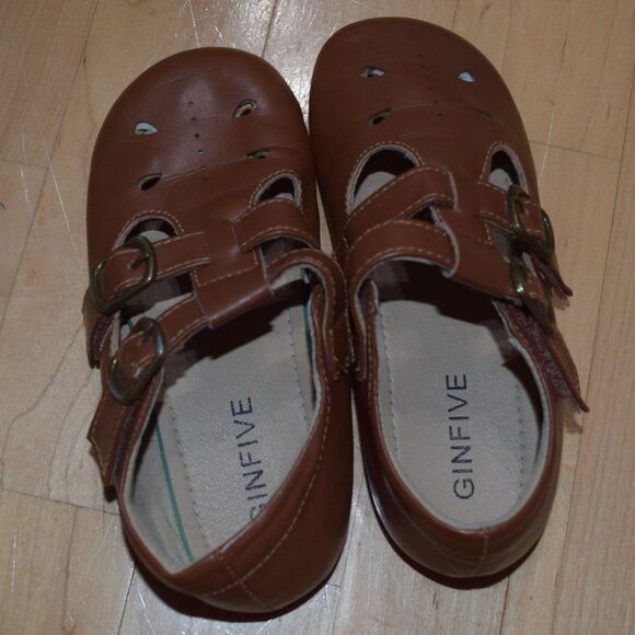 Ginfive Girls' Sz 10 Brown MaryJane Dress Shoes - Picture 2 of 4